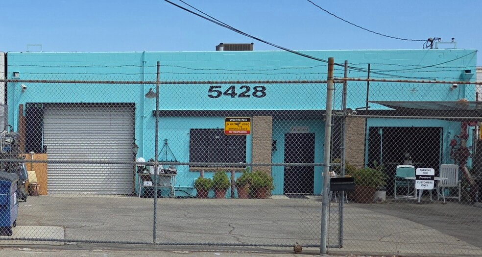 5428 Cleon Ave, North Hollywood, CA à vendre - Photo principale – Image 2 sur 2