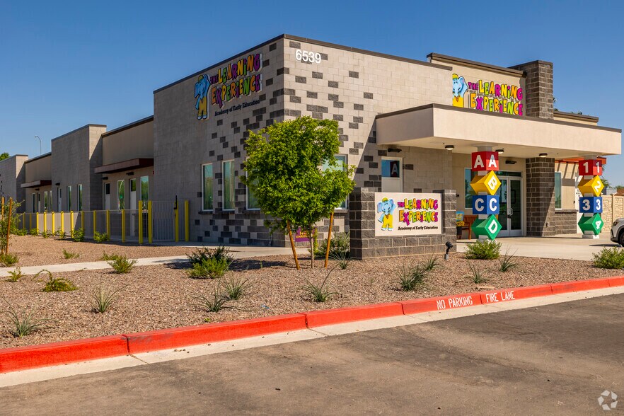Learning Experience, Mesa, AZ à vendre - Photo principale – Image 2 sur 8