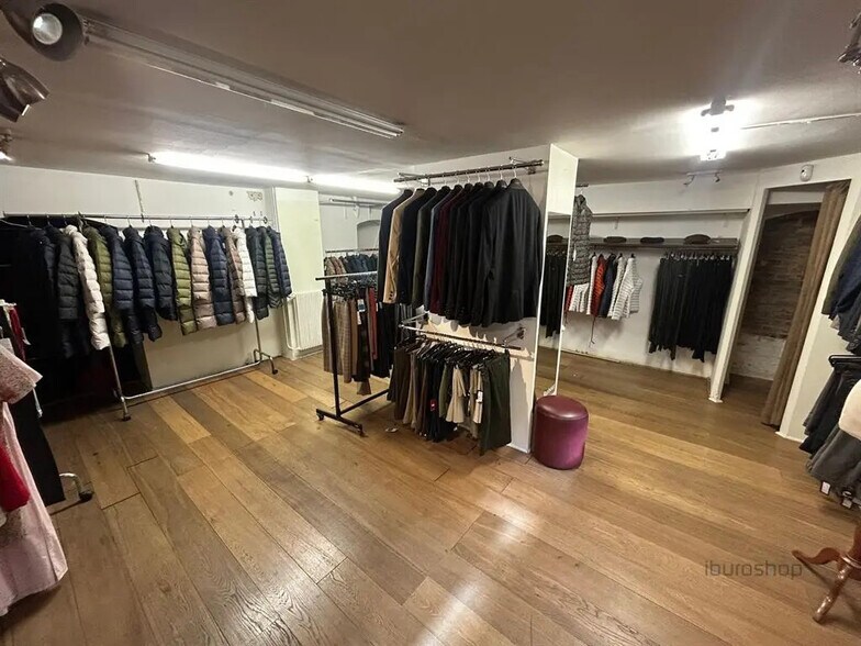 Local commercial dans Paris à louer - Photo de l’immeuble – Image 3 sur 4