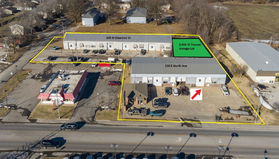 105 N Chestnut St, Belton, MO à louer Photo intérieure– Image 1 sur 1