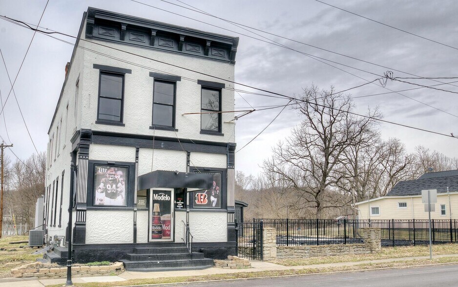 18 Pike St, Bromley, KY à vendre - Photo principale – Image 2 sur 3