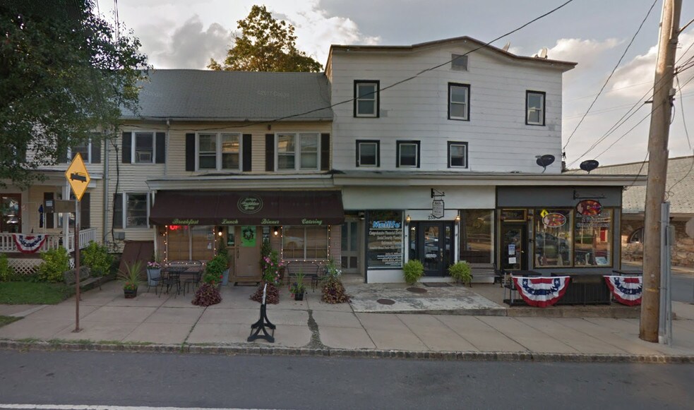259 Main St, White House Station, NJ à louer - Photo de l’immeuble – Image 1 sur 32