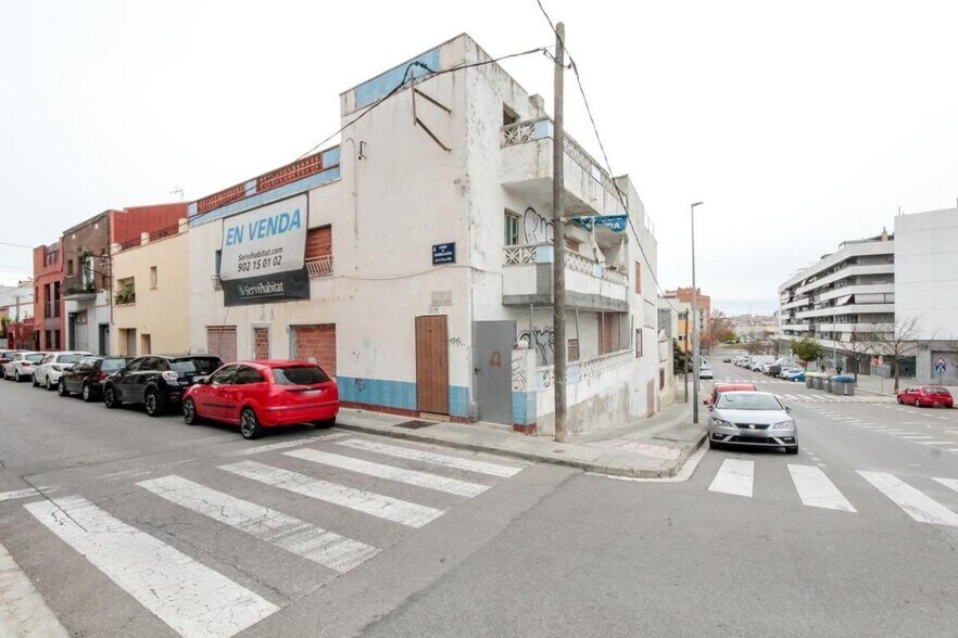 Immeuble residentiel dans Terrassa, Barcelona à vendre - Photo de l’immeuble – Image 3 sur 3