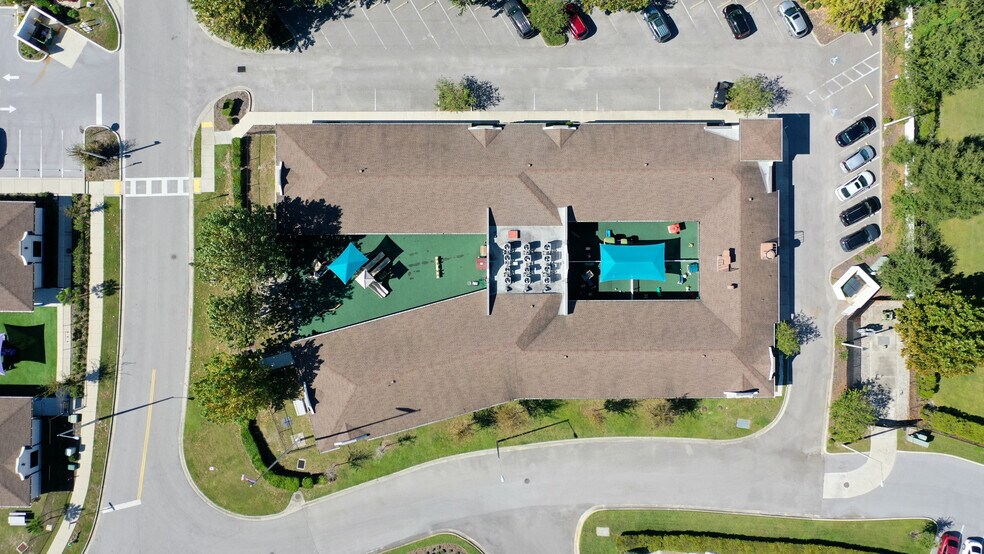 10911 Fox Wood Commerce Dr, New Port Richey, FL à vendre - Photo de l’immeuble – Image 2 sur 11