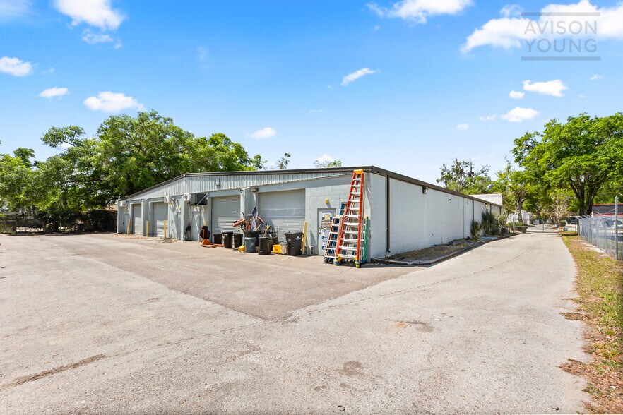 175 Semoran Commerce Pl, Apopka, FL à vendre - Photo de l’immeuble – Image 3 sur 27