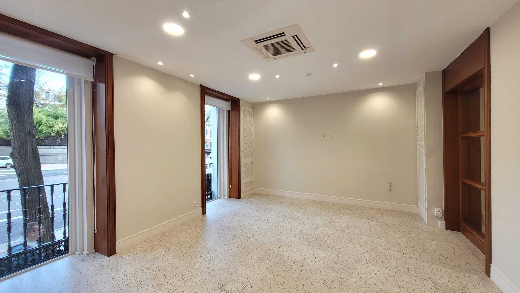 Bureau dans Madrid, Madrid à louer Plan d’étage– Image 1 sur 13