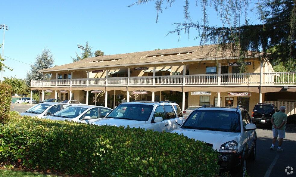 271-289 E H St, Benicia, CA à vendre - Photo de l’immeuble – Image 2 sur 3