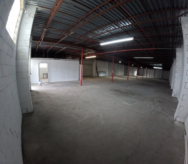 682 Edgewood Ave N, Jacksonville, FL à louer - Photo de l’immeuble – Image 3 sur 8