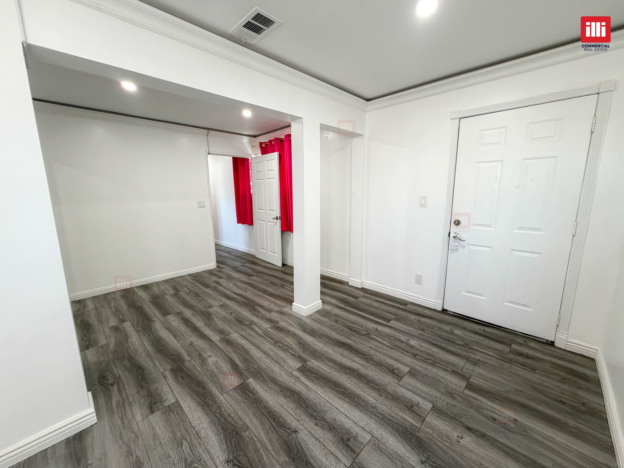 11685 Magnolia Blvd, North Hollywood, CA à louer Photo intérieure– Image 1 sur 3
