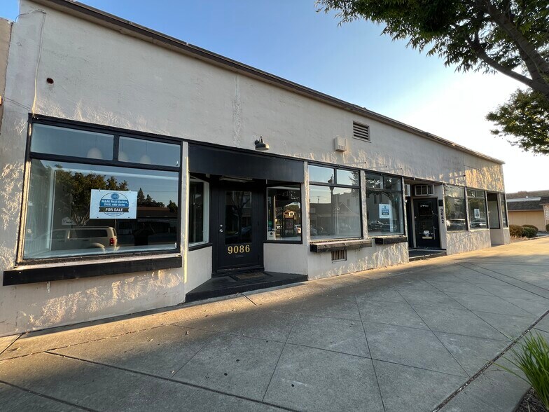 9078-9084 Elk Grove Blvd, Elk Grove, CA à vendre - Photo de l’immeuble – Image 2 sur 10