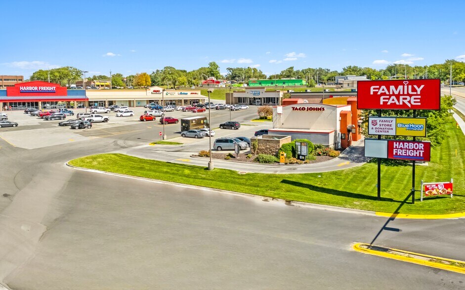 Bellevue Plaza portefeuille de 4 biens à vendre sur LoopNet.fr - Photo de l’immeuble – Image 2 sur 4