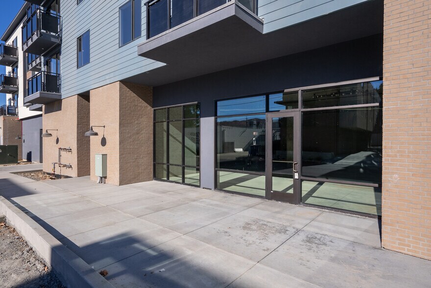 2475 Victoria Avenue, San Luis Obispo, CA à vendre - Photo de l’immeuble – Image 3 sur 15