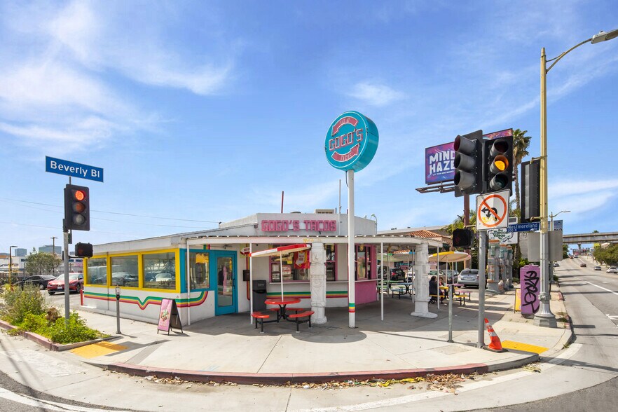 3660 Beverly Blvd, Los Angeles, CA à louer - Photo de l’immeuble – Image 1 sur 6