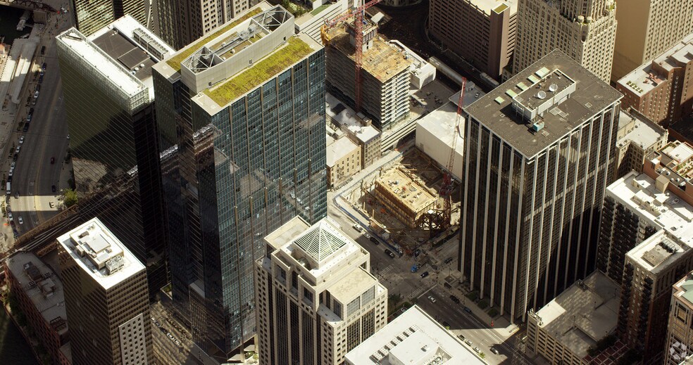215 W Lake St, Chicago, IL à louer - Aérien – Image 2 sur 104