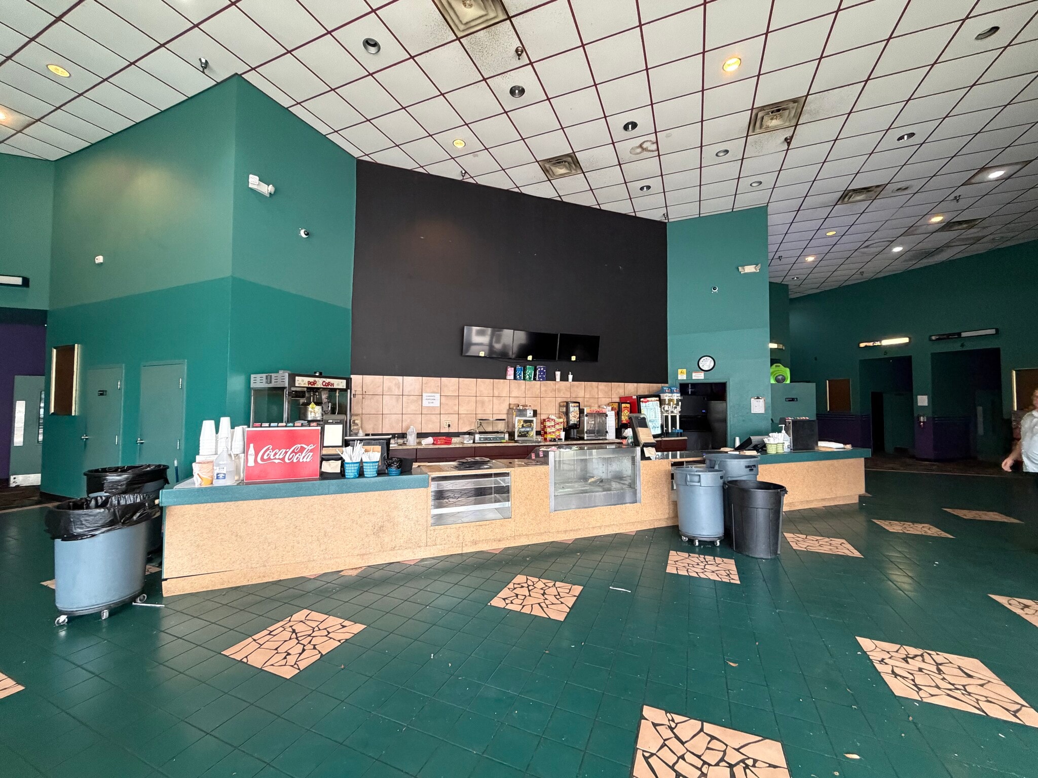 2019-2023 E Silver Springs Blvd, Ocala, FL à louer Photo intérieure– Image 1 sur 3
