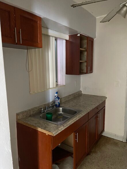 740 83rd St, Miami Beach, FL à vendre - Photo intérieure – Image 3 sur 6