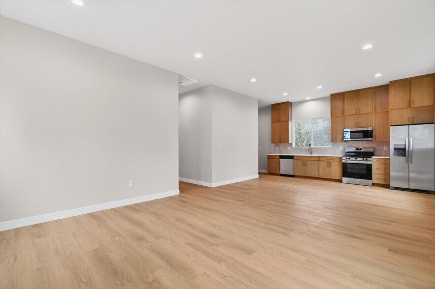 11 Sun Crest Ln, Cathlamet, WA à vendre - Photo de l’immeuble – Image 2 sur 37