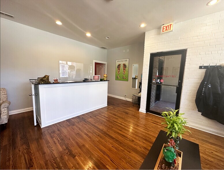 3347 N Clark St, Chicago, IL à vendre - Photo intérieure – Image 3 sur 17