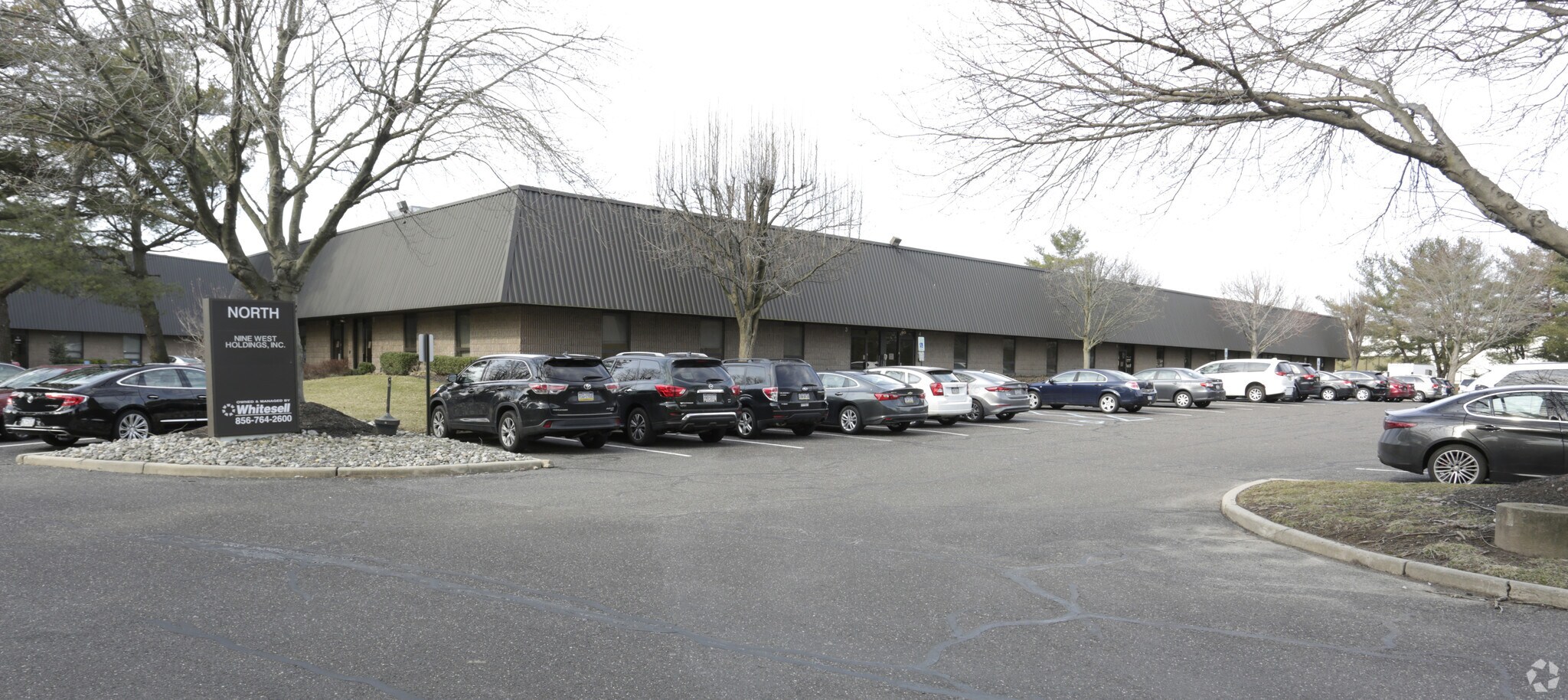 200 Rittenhouse Cir, Bristol, PA à louer Photo de l’immeuble– Image 1 sur 9