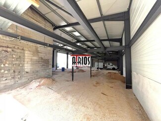 Plus de détails pour Industriel/Logistique à louer