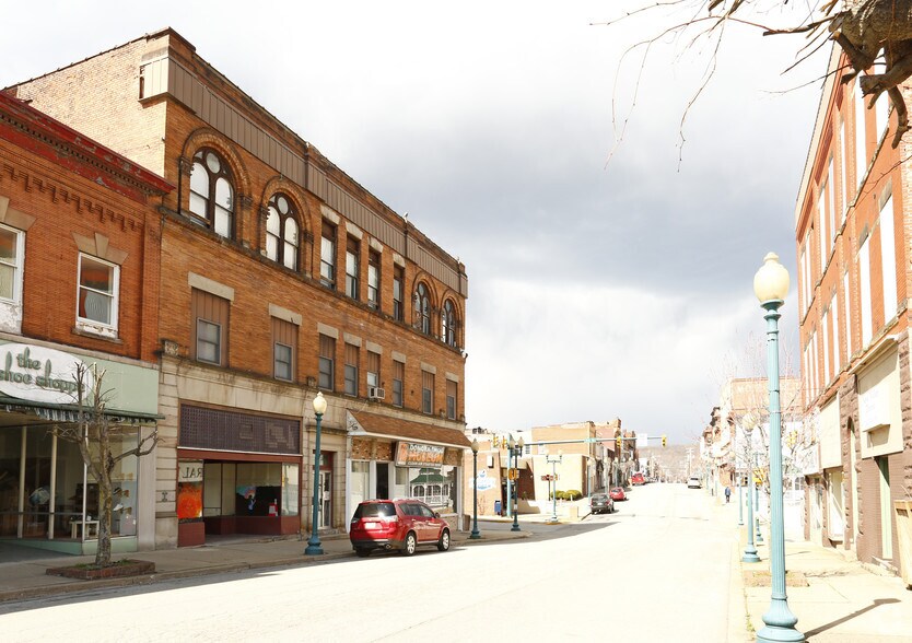 589-595 Mckean Ave, Donora, PA à vendre - Photo de l’immeuble – Image 2 sur 5