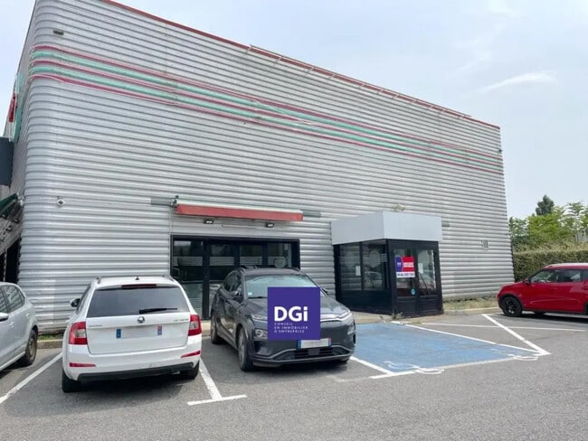 Plus de détails pour Local commercial à louer