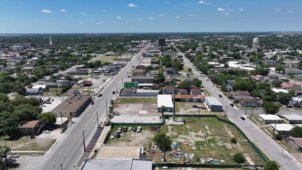 Staples Business Park portefeuille de 3 biens à vendre sur LoopNet.fr - Vidéo sur l’annonce professionnelle – Image 2 sur 25