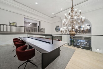 33 N LaSalle St, Chicago, IL à louer Photo intérieure– Image 2 sur 15