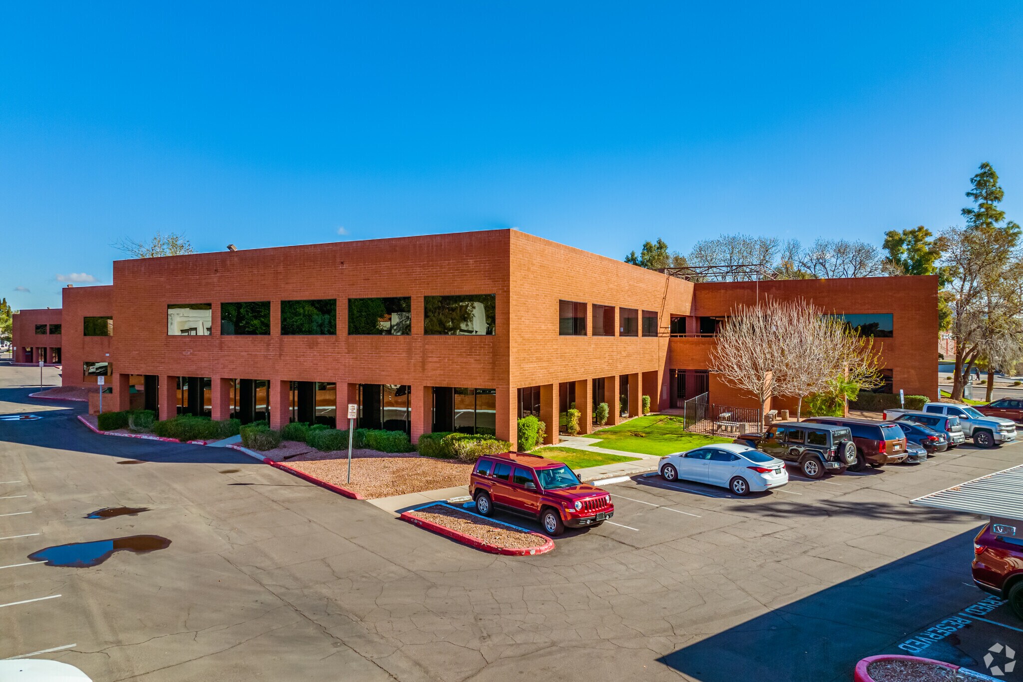 10220 N 31st Ave, Phoenix, AZ à louer Photo principale– Image 1 sur 25