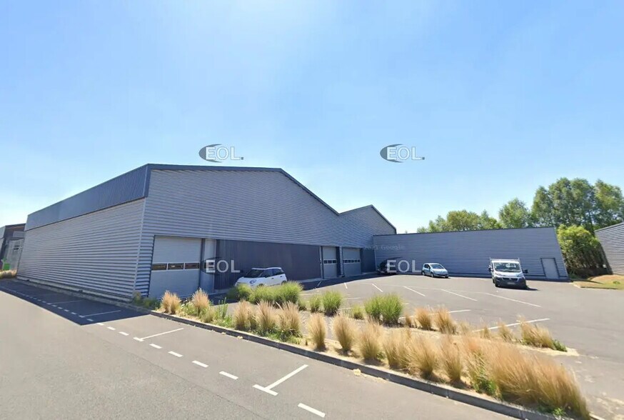 Local d’activités dans Cormeilles-en-Parisis à louer - Photo de l’immeuble – Image 1 sur 1