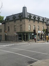 3285 Rue Saint-Jacques, Montréal, QC à louer Photo de l’immeuble– Image 1 sur 5
