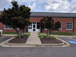 Plus de détails pour 320 Charles Dimmock Pky, Colonial Heights, VA - Bureau/Médical à louer