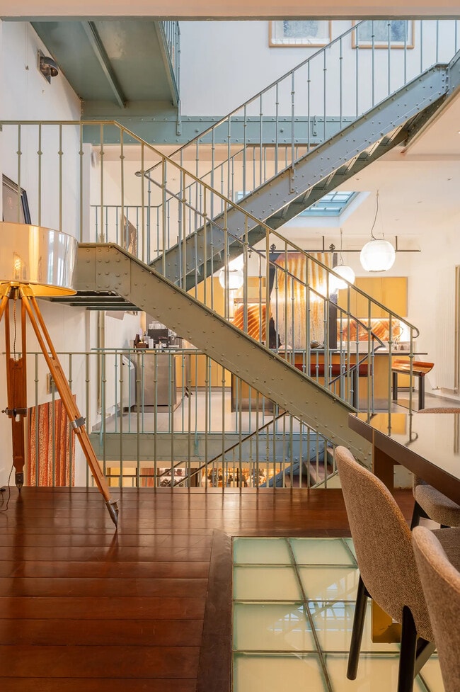 Plus de détails pour Local d’activités à vendre