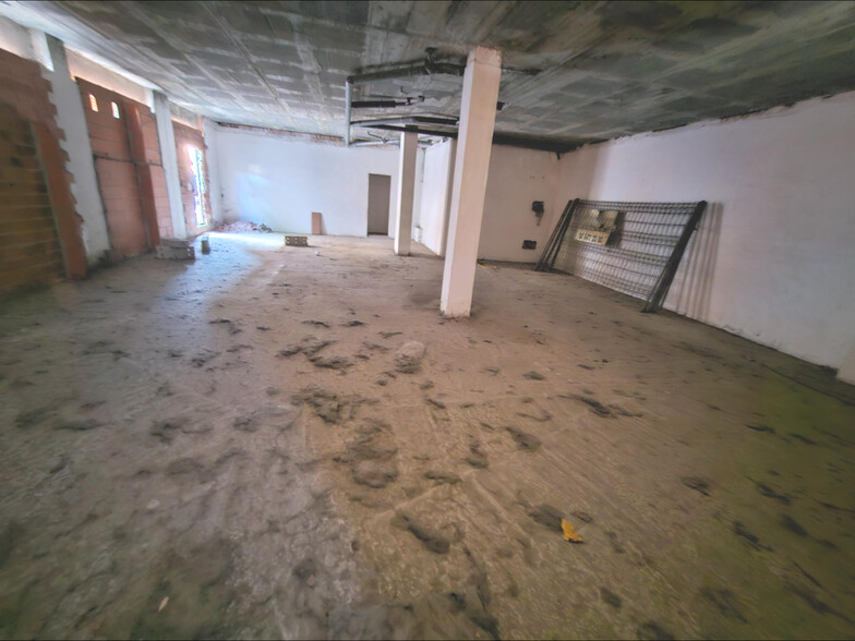 Immeuble residentiel dans Sant Celoni, Barcelona à vendre - Photo intérieure – Image 2 sur 2