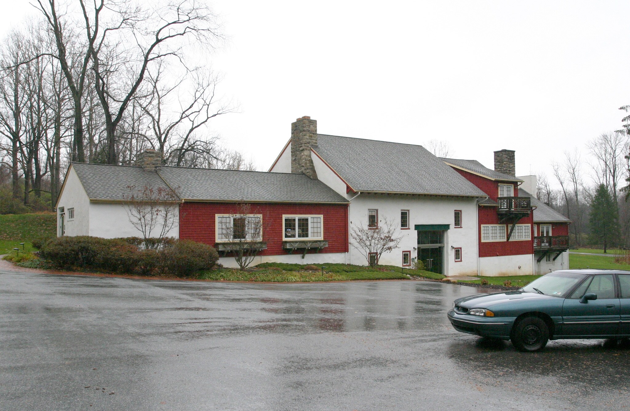 381 Brinton Lake Rd, Thornton, PA à louer Photo de l’immeuble– Image 1 sur 16