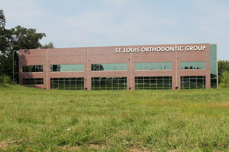 1630 Market Center Blvd, O'Fallon, MO à louer - Photo de l’immeuble – Image 3 sur 4