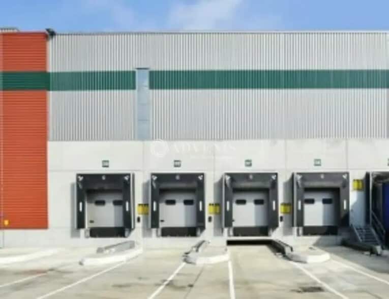 Industriel/Logistique dans Vémars à louer - Photo de l’immeuble – Image 2 sur 6