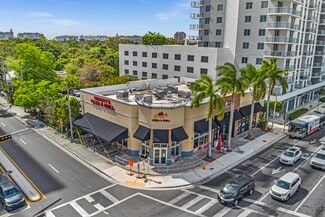 Plus de détails pour 2770 SW 27th Ave, Miami, FL - Local commercial à louer