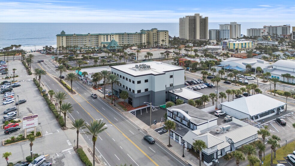 200 E Granada Blvd, Ormond Beach, FL à louer - Photo de l’immeuble – Image 2 sur 6