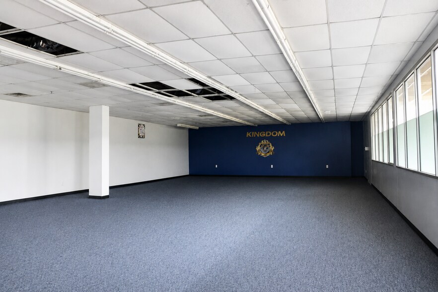 5132 Park Heights Ave, Baltimore, MD à louer - Photo de l’immeuble – Image 3 sur 16