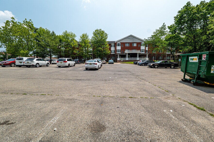 140 John St, Lakewood, NJ à vendre - Photo de l’immeuble – Image 3 sur 32