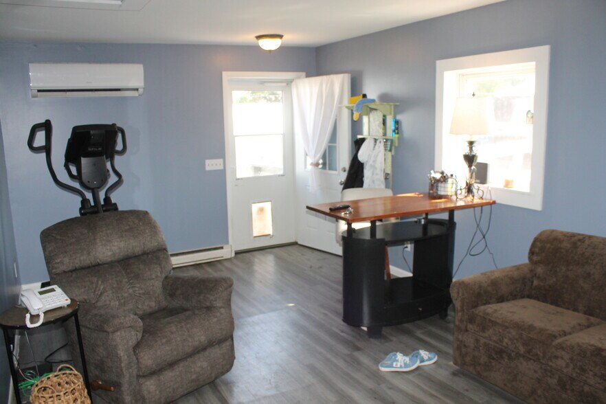 154 E Railroad, Leland, IL à vendre - Photo de l’immeuble – Image 3 sur 28