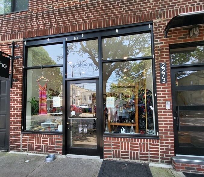 2273 28th St, Astoria, NY à louer - Photo de l’immeuble – Image 2 sur 10