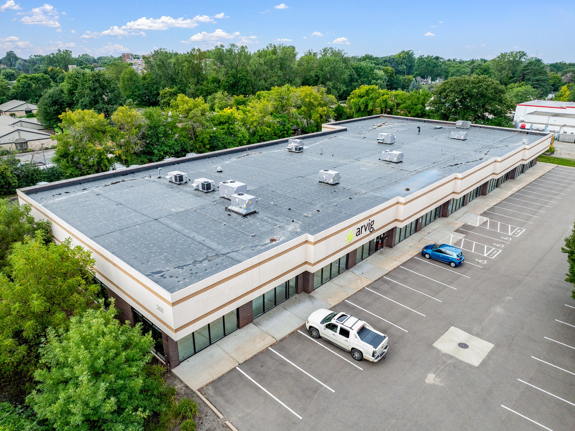 2611 N Hamline Ave, Roseville, MN à vendre Photo de l’immeuble– Image 1 sur 7