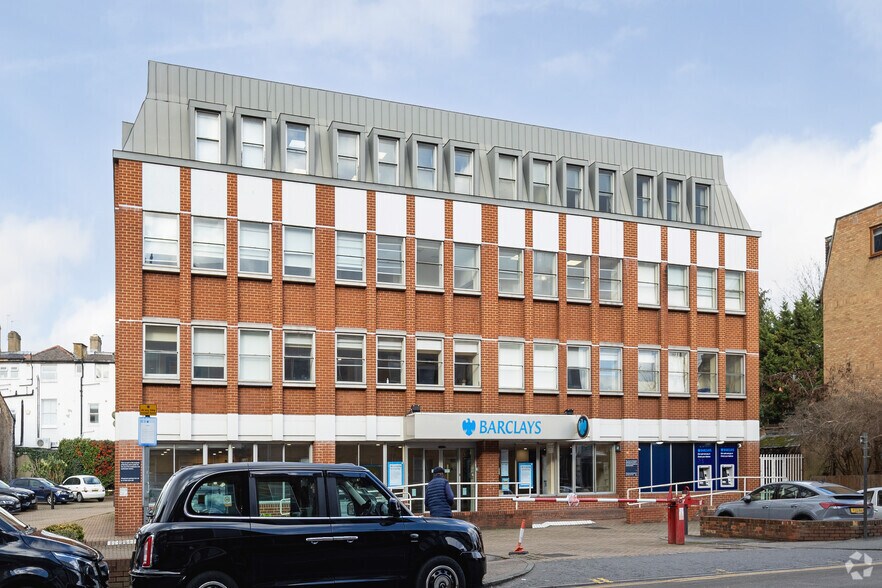 8 Alexandra Rd, Londres à louer - Photo de l’immeuble – Image 2 sur 2