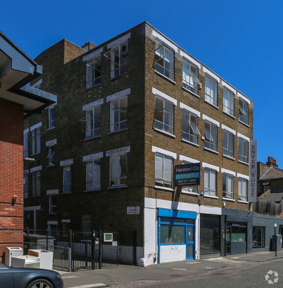 2 Nimrod Passage, Londres à louer - Photo principale – Image 2 sur 4
