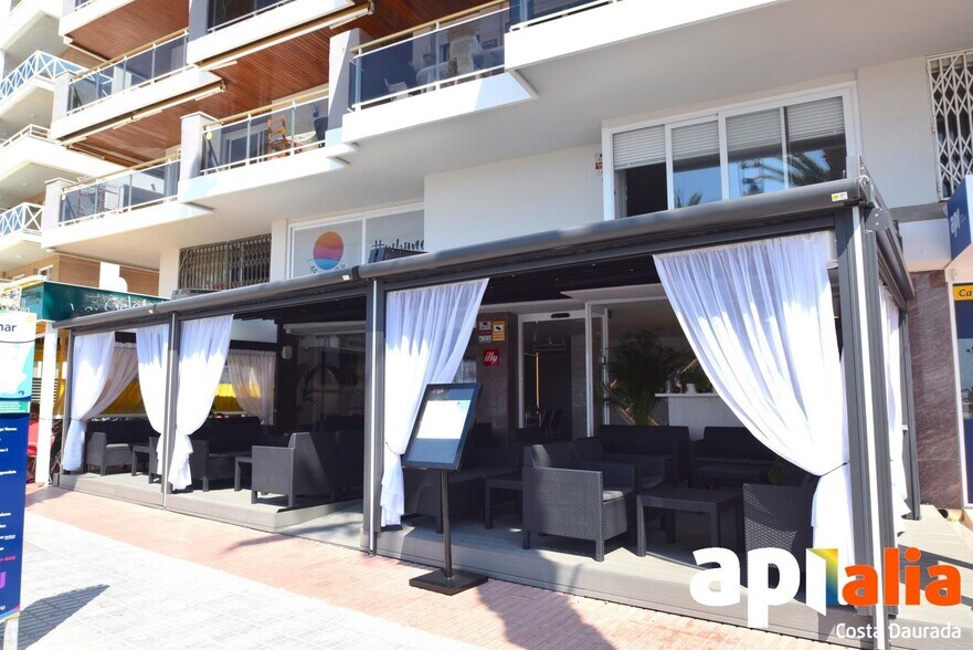 Immeuble residentiel dans Salou, Tarragona à vendre - Photo de l’immeuble – Image 2 sur 6