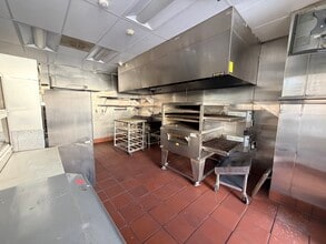 1253 Vine St, Los Angeles, CA à louer Photo intérieure– Image 2 sur 7