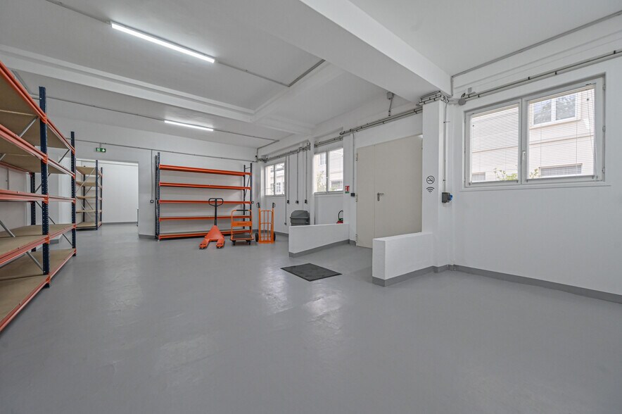 152 Rue De Paris, Montreuil à louer - Photo de l’immeuble – Image 2 sur 17
