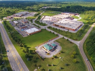 Plus de détails pour 18800 N Market Pl Dr, Aurora, OH - Local commercial à louer